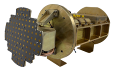 medium-shot-people-talking-office1